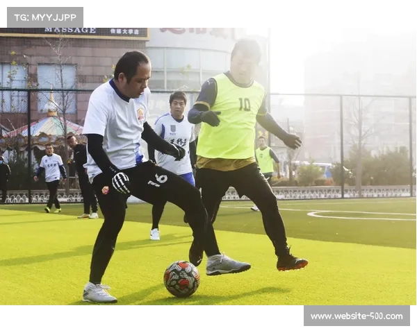 门兴4-2-3-1传控体系成熟 诺伊豪斯成中场节拍器